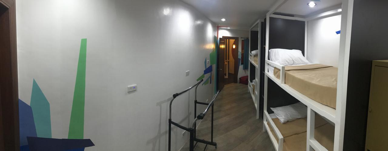 1521 Hostel Lapu-Lapu City Exterior photo