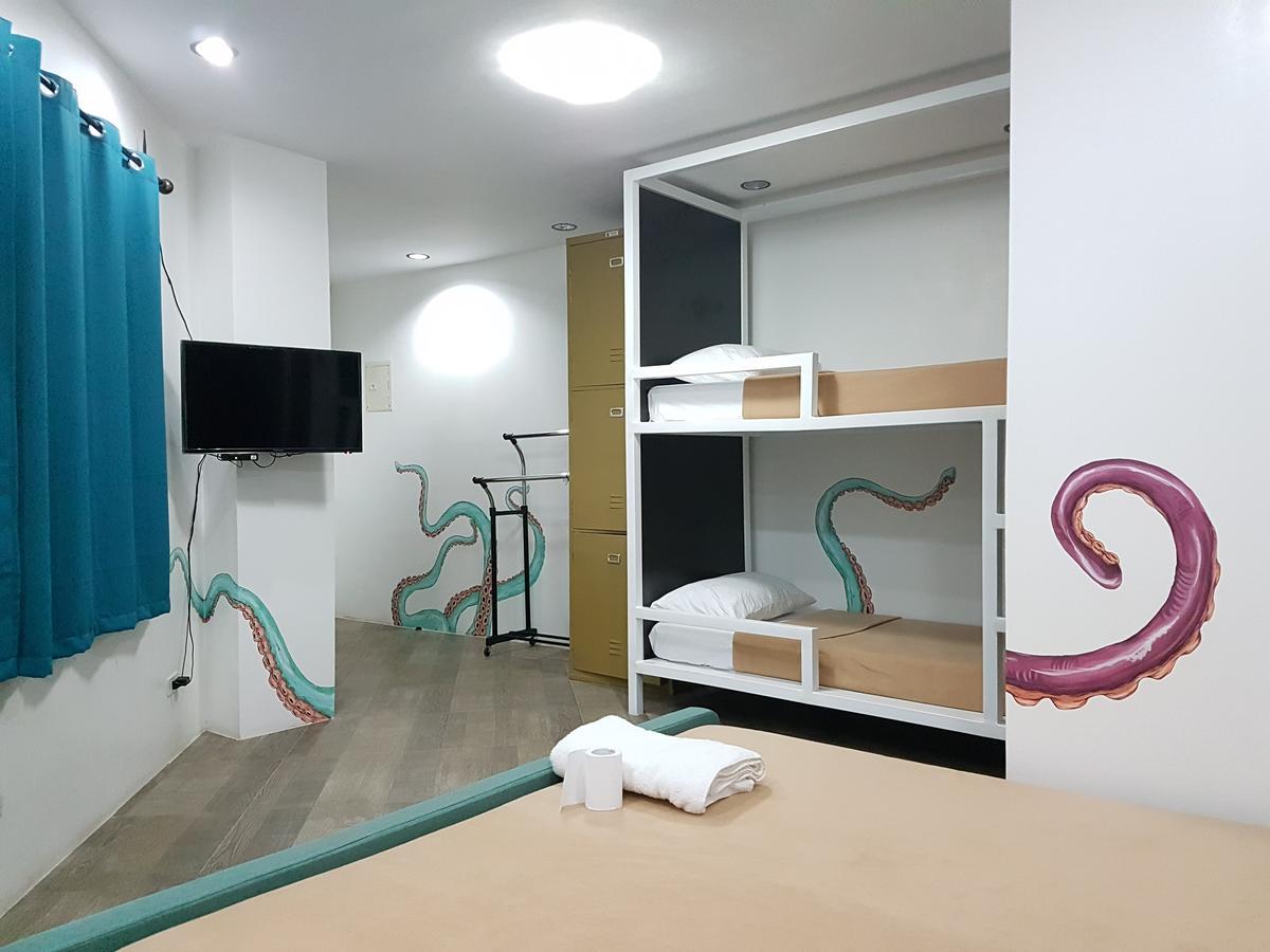 1521 Hostel Lapu-Lapu City Exterior photo