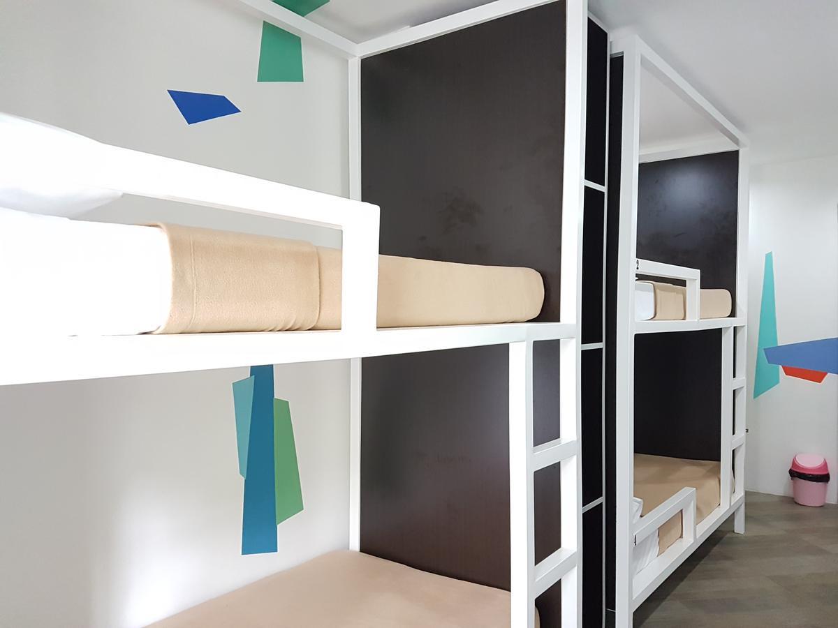 1521 Hostel Lapu-Lapu City Exterior photo