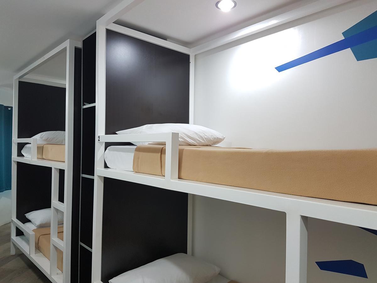 1521 Hostel Lapu-Lapu City Exterior photo